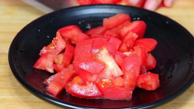 天冷想吃疙瘩汤，教你一招，不用筷子搅，1分钟5000个