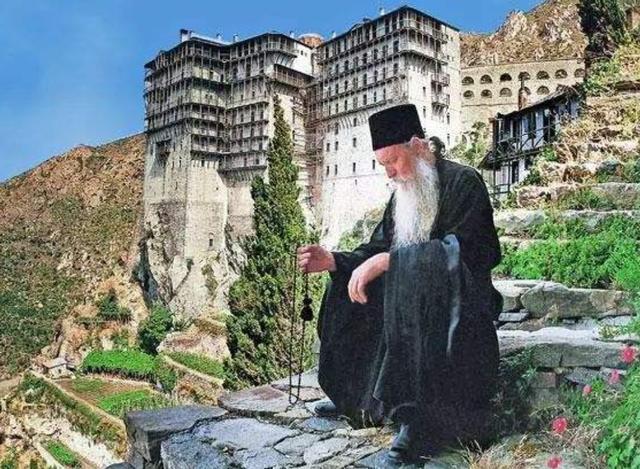 「山楂味的诗」三个不许女性进入的地方：第二个极为严格，连雌性的动物都不准进