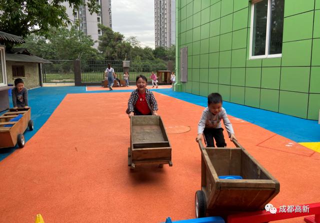 超级宝妈|“神兽”返园!直击成都高新区幼儿园复学第一现场