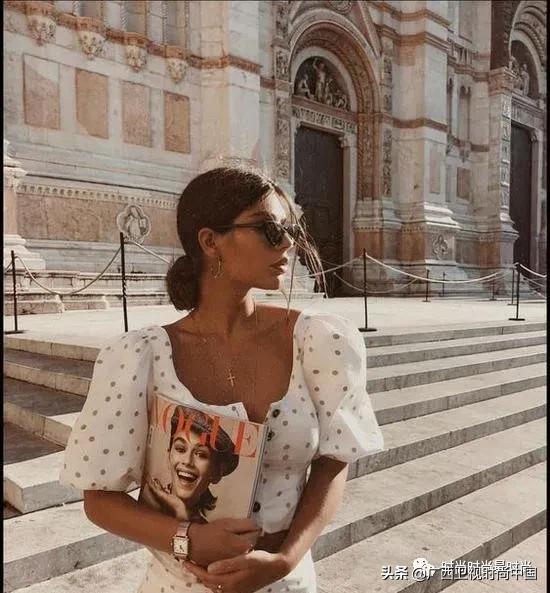 第五大道注意到这个小细节~你与时尚就是一“袖”之隔的距离