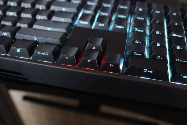 双十一外设剁手指南：码字游戏两相宜的樱桃键盘、鼠标了解一下