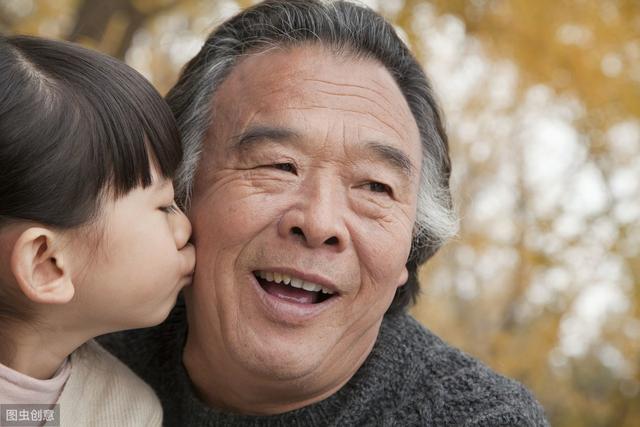 [超级宝妈]“你就是我这样养大的！”育儿观念有分歧，这样处理不伤老人心