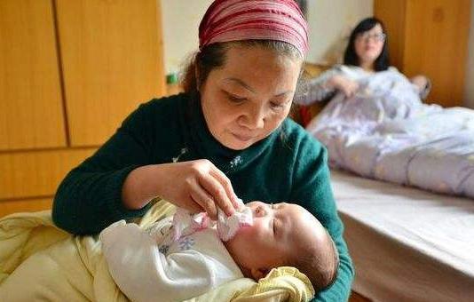 超级宝妈■坐月子该选谁照顾，婆婆还是亲妈？一位丈夫的回答很实在