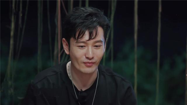 真香打脸！晓明哥的减肥计划在蘑菇屋再次落空，和彭彭抢饭吃|资讯早知道