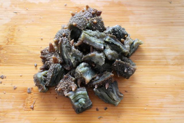 凉拌海参：高档的食材，用简单方法做也好吃