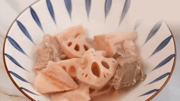 藕汤|小年夜，和家人一起喝藕汤吧