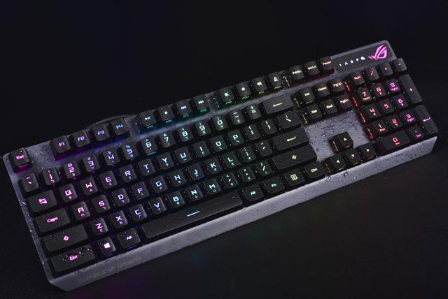 ASUS ROG RX机械电竞键盘开箱：自有轴体手感欲迎还拒