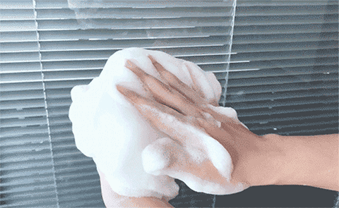 羽绒服洗一次就变薄了？这样清洗，轻松去污渍，衣服立马焕然一新