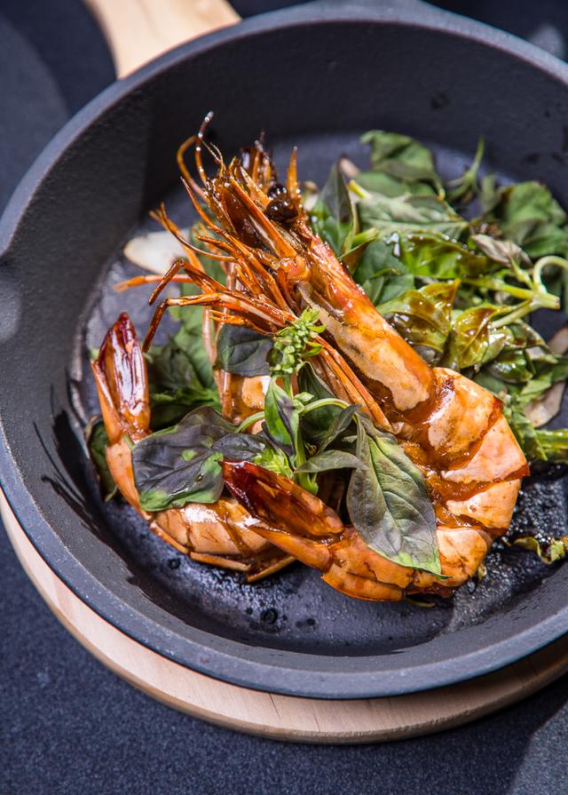 食材|一楼新派日料放题，二楼海鲜姿造，3千平方米独栋洋楼纵览湖光山色吃到爽