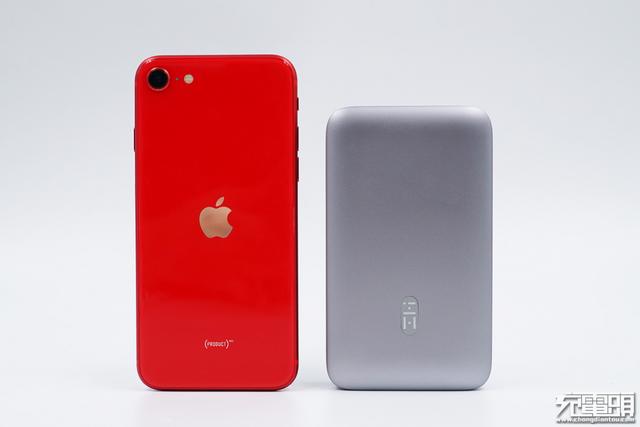 自带HDMI支持4K视频拓展，紫米多功能充电宝深度评测