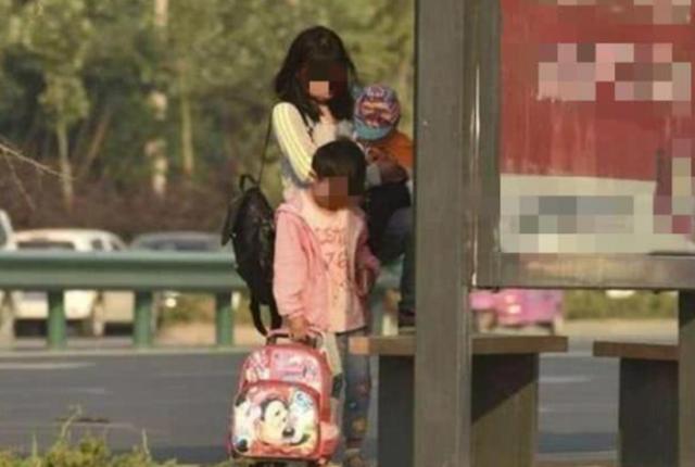 你的育儿经▲＂妈，能别抱妹妹来接我吗＂，12岁儿子的话，揭露2胎家庭的＂暗伤＂
