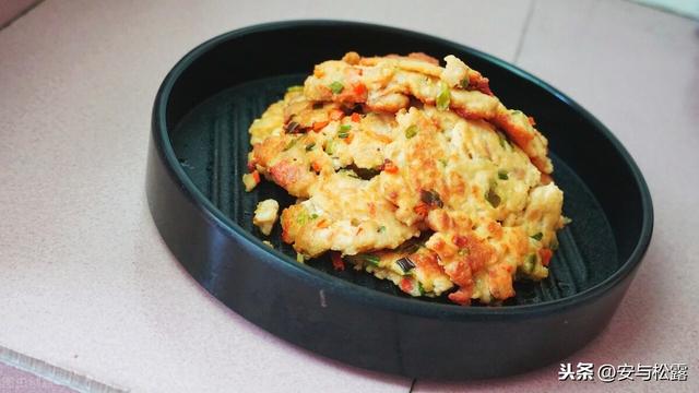 香葱豆腐饼，外酥里嫩鲜香入味，营养美味的家常菜，做法超简单