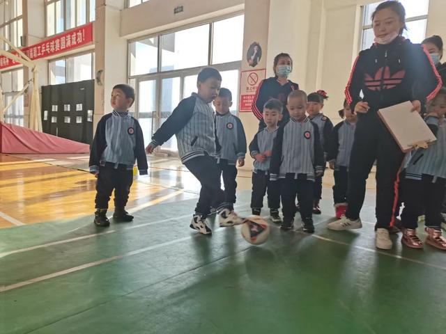 营口实验学校幼儿园开展足球嘉年华活动