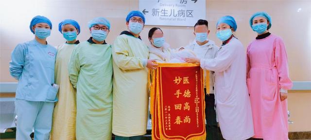 宝宝|出生体重仅550克！“手掌姑娘”的惊心脱险记