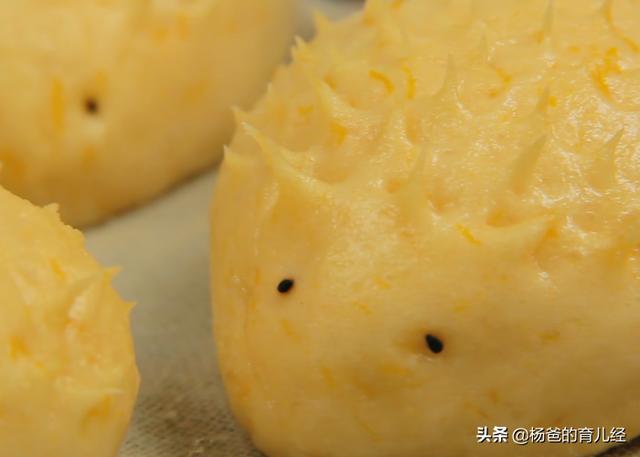 孩子爱吃的刺猬小馒头，造型可爱，软嫩香甜，吃了一次念念不忘