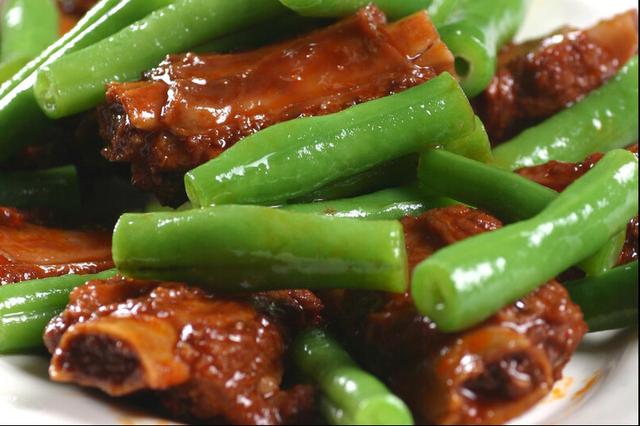 炖肉炖排骨时，调料可不能乱放，牢记3不放技巧，肉质鲜嫩还不腥