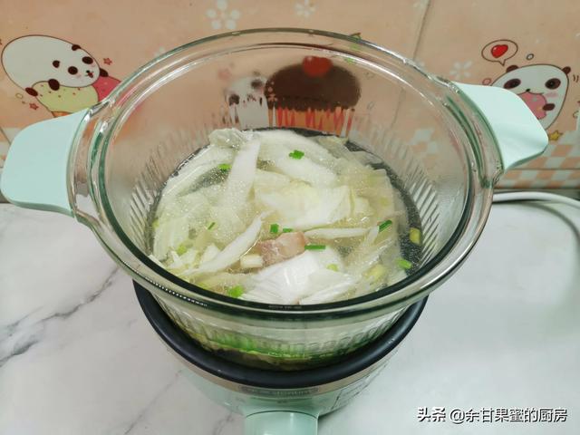 三种食材烩一锅，简单快捷10分钟内上桌，有荤有素，味道鲜美