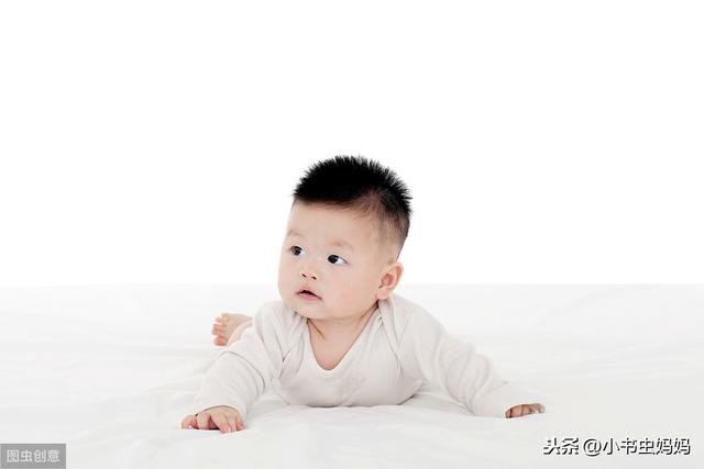 #春风#宝宝头型与智商有关系吗？儿科医生提醒：别错过塑造头型关键期