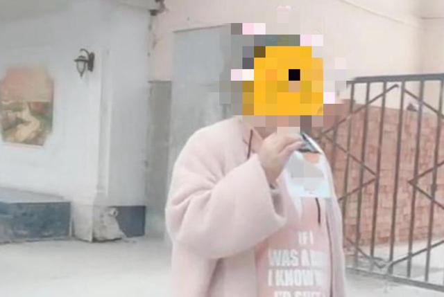 「你的育儿经」孕妇出门取快递迟迟没回家，丈夫疑惑出门寻找，看到妻子鼻尖一酸