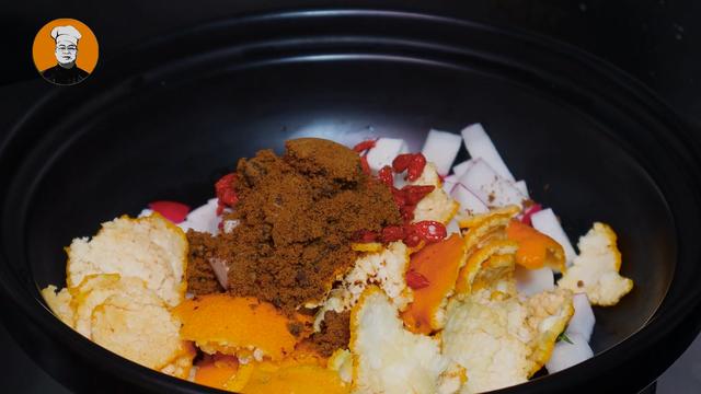 橘子皮不要扔了，用水煮一煮，原来作用这么厉害，真是长见识了