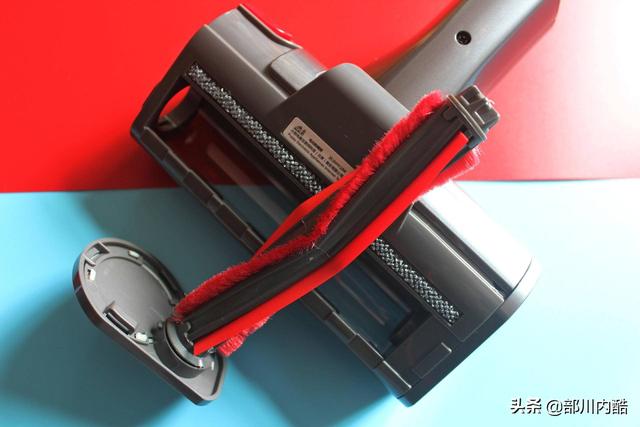 智能除尘吸力大，能吸能拖一体化！小狗T12 Pro无线吸尘器