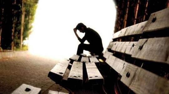 『快乐养生』有时候内向并不是自卑的代名词，而是能做好很多事情的关键