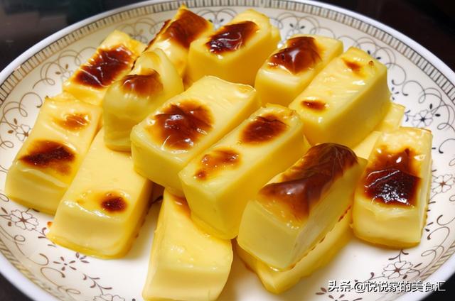 冬天了，快给孩子做好吃的高钙小点心，弹性十足，松软香浓吃不腻