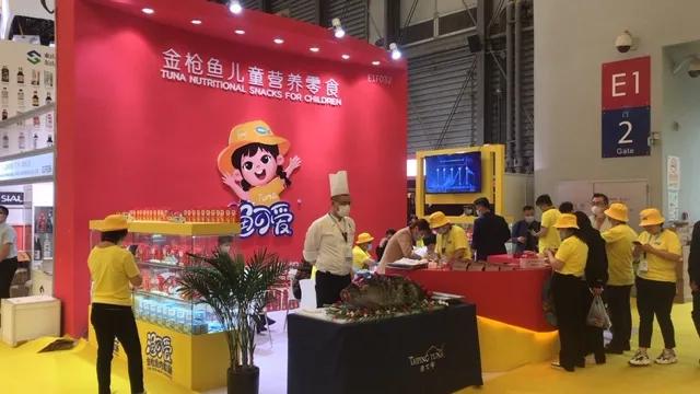 奶酪|奶酪配火锅、配臭豆腐...这都啥味？真香！小吃节也来啦