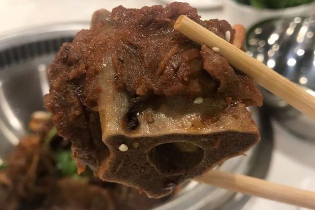 这菜是冬天才有的美味，人人吃得起，遇见必买，味道鲜美营养滋补