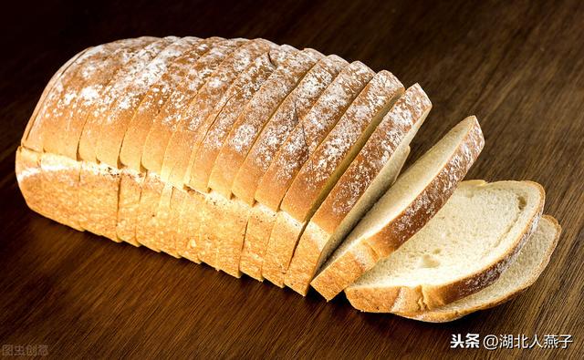 不用揉面，不用厨师机，面团自己变成手套膜，只需多这一步就行？