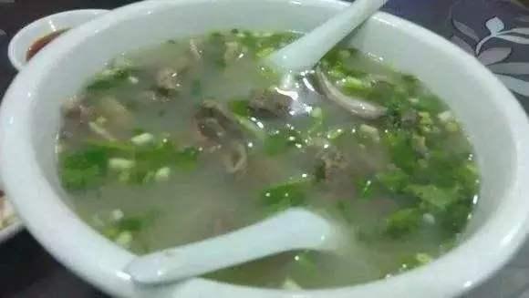 重庆特产传说（326） | 重庆冬天的暖身利器不止火锅，还有荣昌盘龙羊肉汤