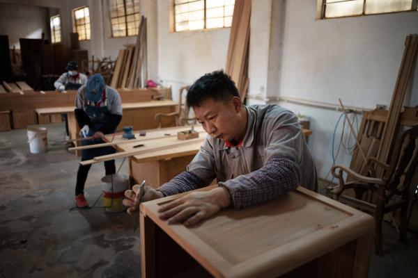 家具|在上海闵行，他给海派老家具找了一个“家”，上万件收藏，绝不只是为了钱……