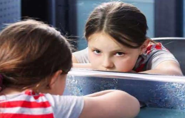 适度自卑，或许让孩子更优秀，别把自卑当作“病”