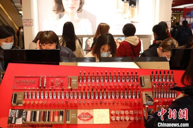 三八|“三八”节上海商场促销 数字人民币首次现身