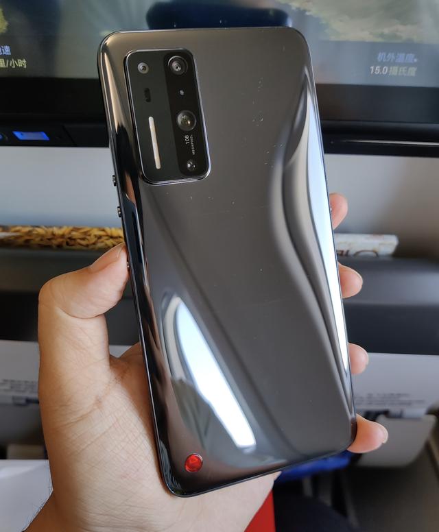 坚果R2测评，一亿像素+骁龙865，4499元卖贵了吗？