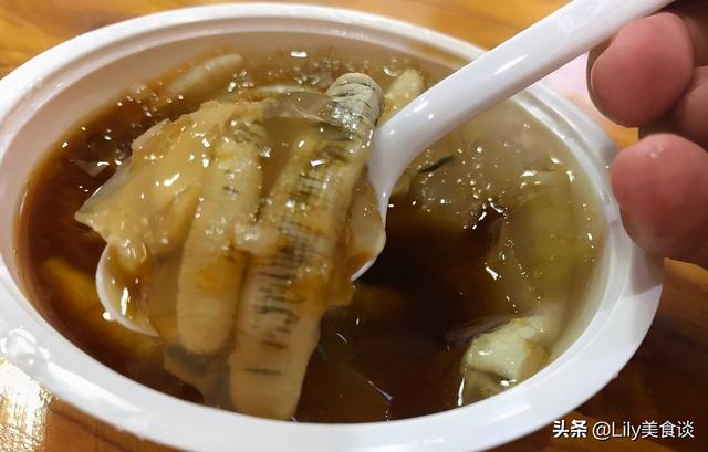 国内7种“尴尬”的小吃，本地人当“宝”，游客：不想再吃第二次