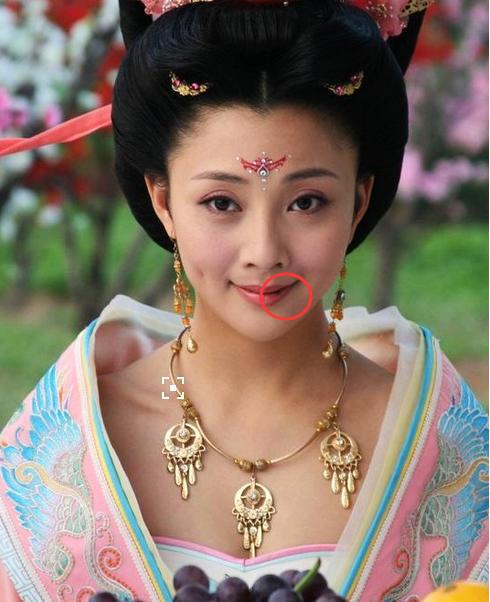 如果心有颜色|脸上有痣的四位女明星，杨丞琳的最明显，刘诗诗的很难看出来