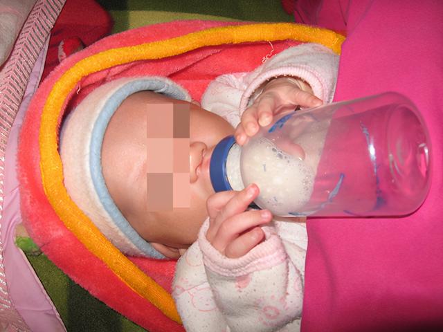 清洗奶瓶只用热水冲一下？妈妈的“偷懒”行为，导致宝宝得肠胃炎