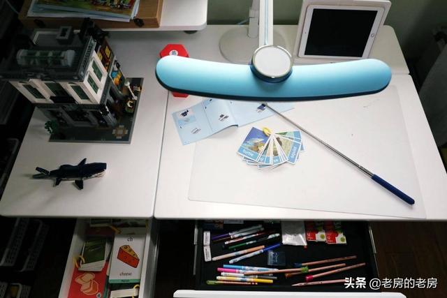 [超级宝妈]绘本网课做手工，健康方便耐折腾的儿童学习桌面分享