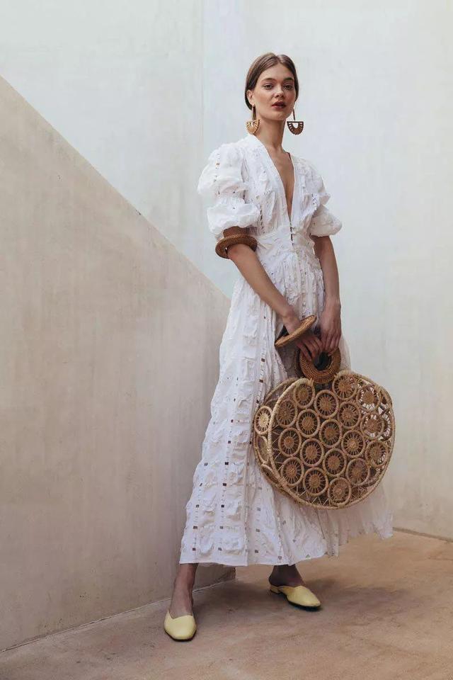 时尚探究社今夏穿裙子千万别配这四双鞋，简直丑哭啦