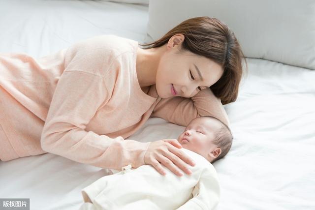 「超级宝妈」为什么宝宝刚出生就能认出亲妈？看完3个原因，感到很暖心