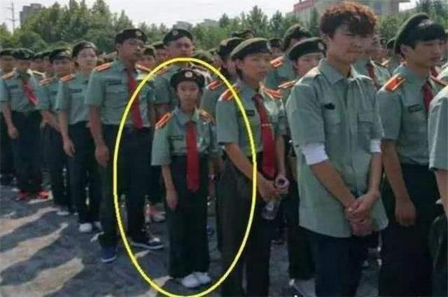 【超级宝妈】父母“揠苗助长”，10岁神童高考2次进大学，如今现状令人唏嘘