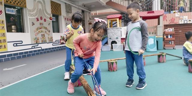 踩高跷、揪尾巴……岭南文化融入幼儿园的游戏中