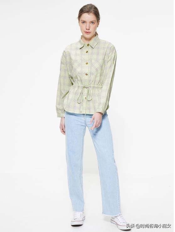 最时尚觉得穿格子衬衫太古板了吗？这样穿，青春显活力哦