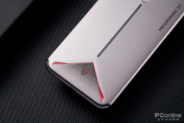 太平洋电脑网:充电都能加“风冷涡轮”!努比亚总裁爆料红魔新机快充方案