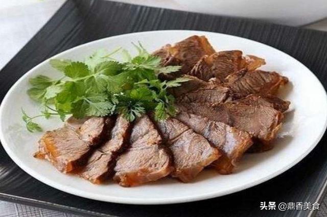 卤猪肉时，牢记"2不放"，卤肉鲜香红亮味道正，不腥不柴又入味