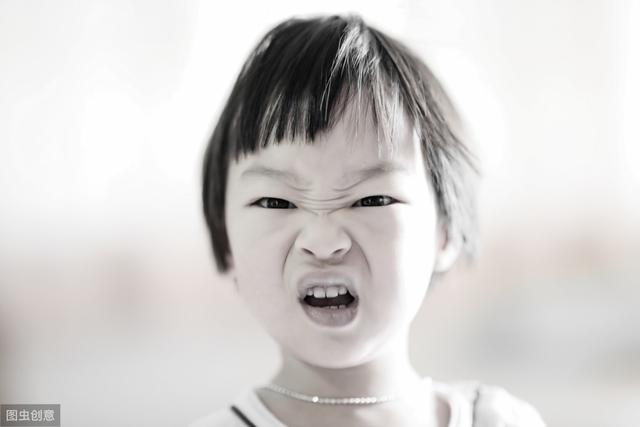 【超级宝妈】3岁娃一顿吃7个鸡蛋,夸孩魔为了夸娃啥都敢说,你身边有夸孩魔吗