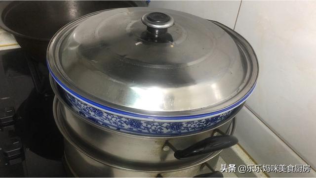 冬季蒸包子馒头发面太慢，教您3招，半小时发满盆，简单又实用