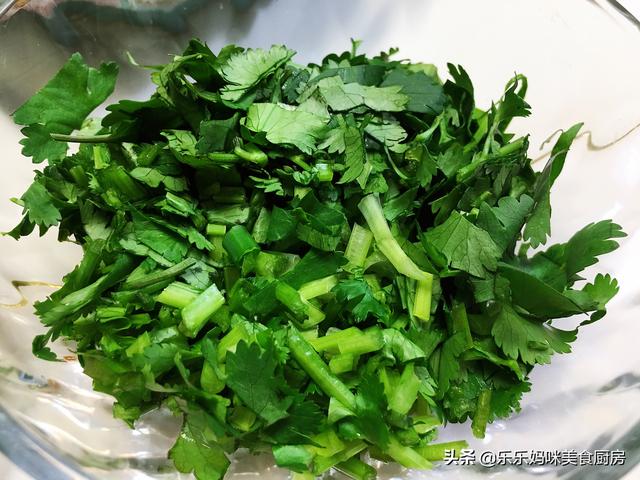 天冷花80块钱在家吃火锅，单人单锅，经济实惠，味道也不差