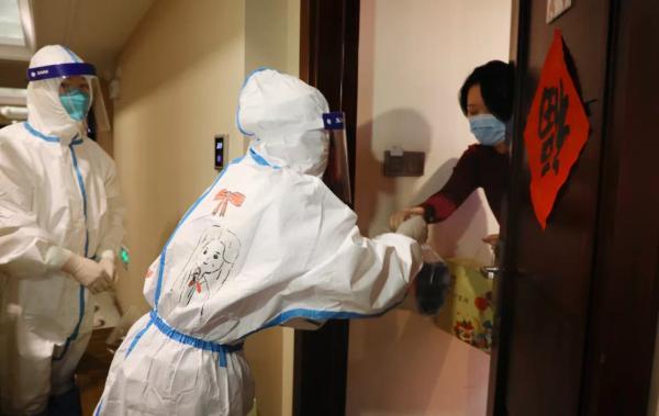 长宁区|椰香牛腩有，糖醋小排也有——上海这些集中隔离点春节年夜饭都吃啥